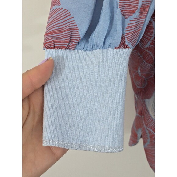 IVI Collection 100% Silk Blouse Light Blue Poppy Floral V neck Long Sleeve Sz 36 - Picture 6 of 9